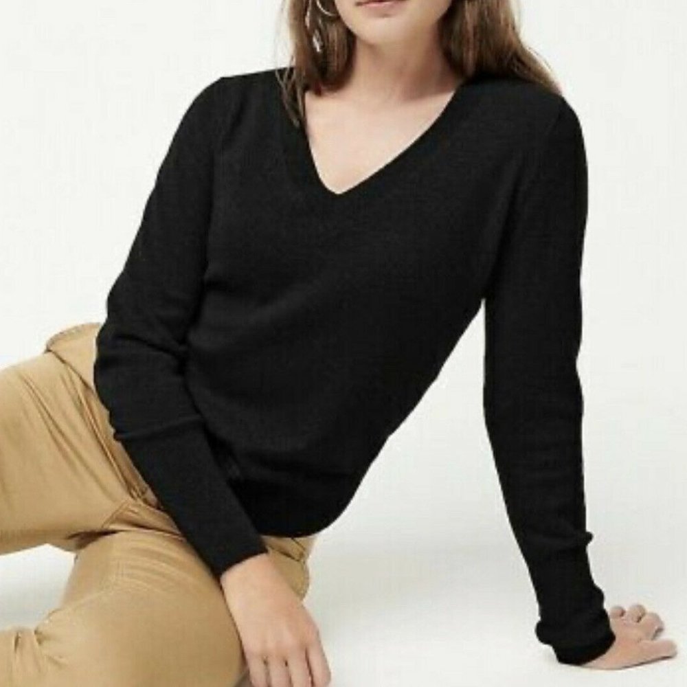 Black J Crew Cashmere V-neck fitted sweater in XL
